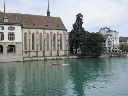 21 rowing on the Limmat River